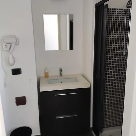Trani Residence דירה