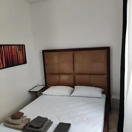 아파트 Trani Residence 트라니